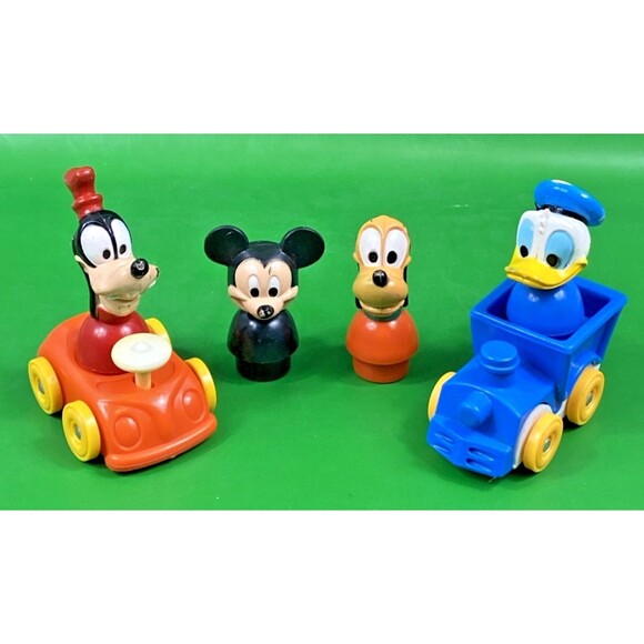 Huge Variety of Little People and Accessories Lot includes Disney & Fisher Price - Picture 3 of 7